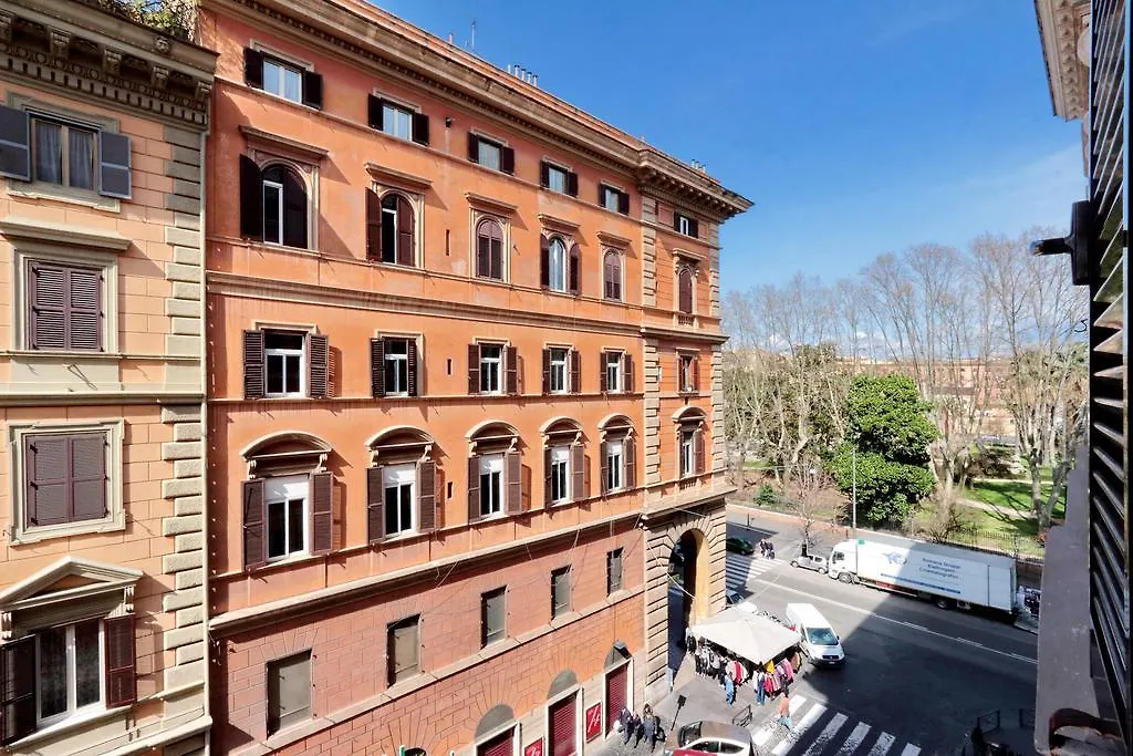 Lucky Home Rooms Rom 0*,  Italien