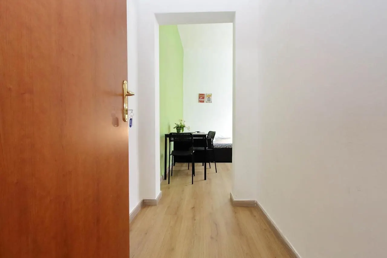 Lucky Home Rooms Rome Guest house