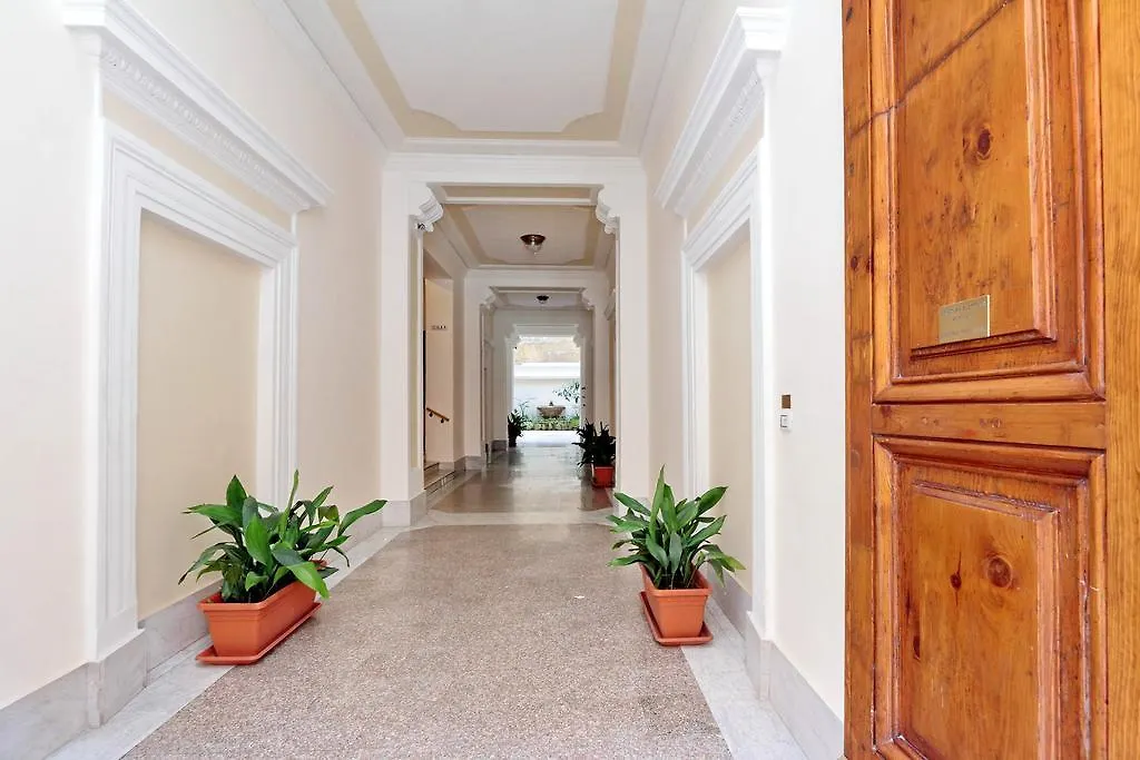 Lucky Home Rooms Rome Guest house