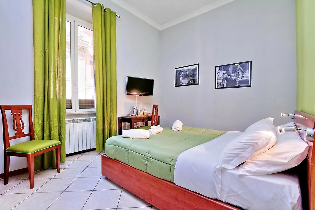 Lucky Home Rooms Rome Italy