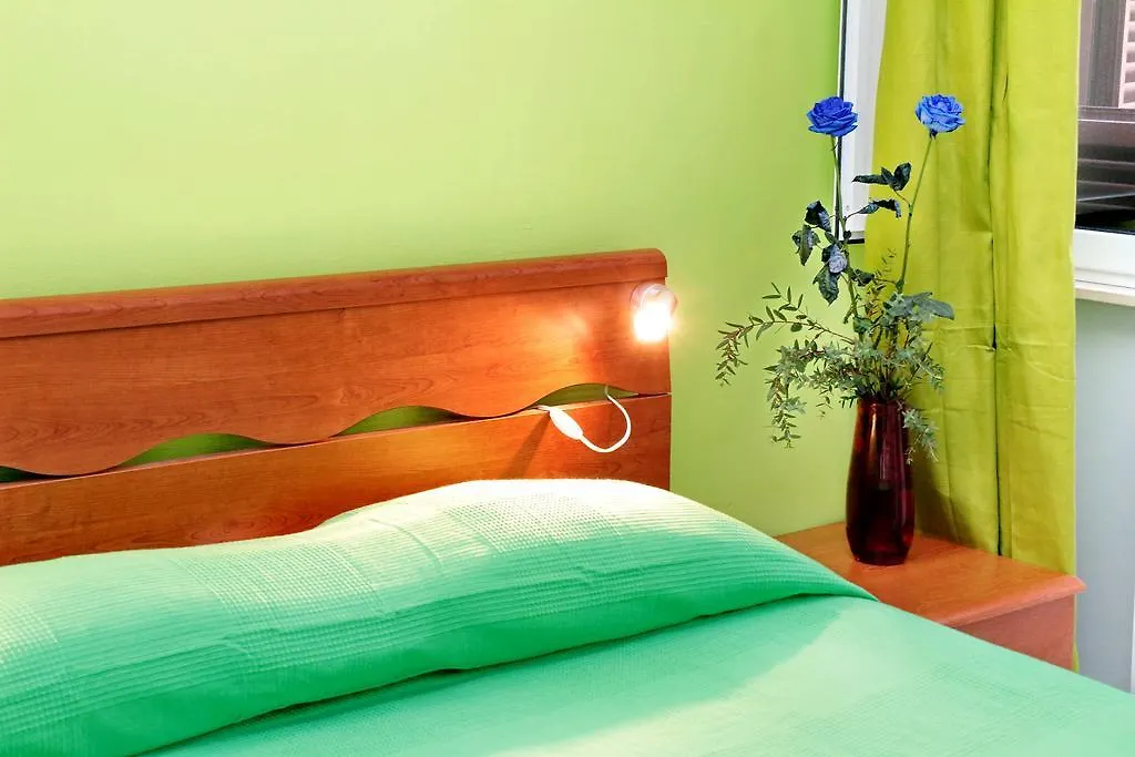 Lucky Home Rooms Rome Guest house