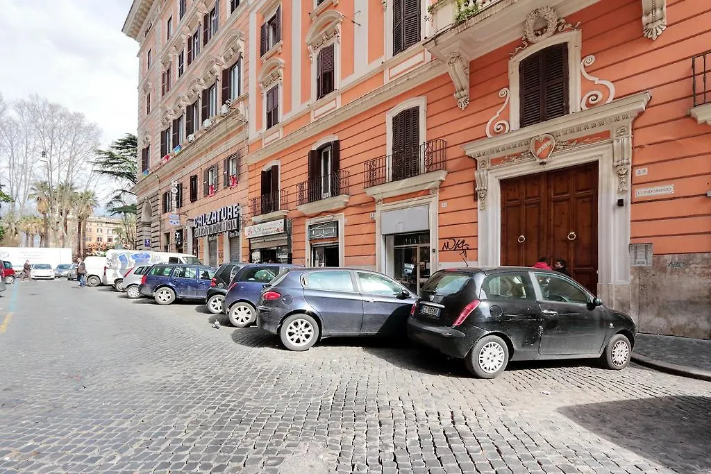 Lucky Home Rooms Rome Guest house